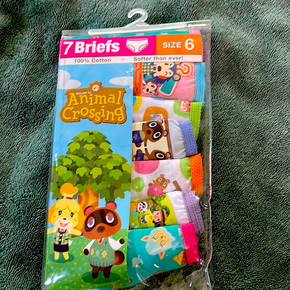 NWT - Animal Crossing Girls Underwear Briefs, Size 6, Pack of 7